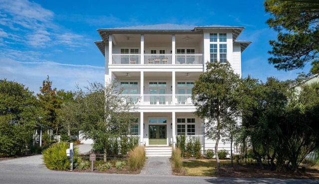 Pelican Trace