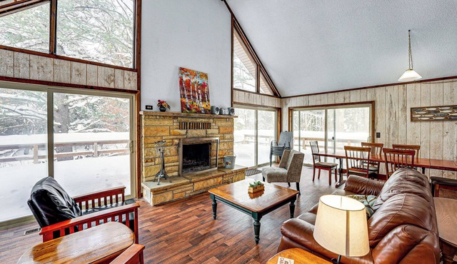 Pere Marquette Riverfront Cabin w/Fishing Access