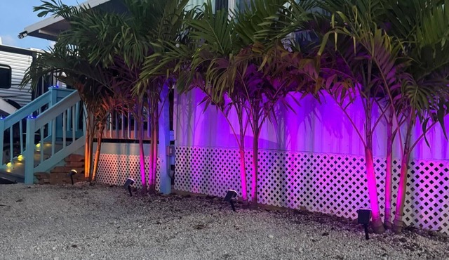 Perfect 1-bedroom mobile home in Key Largo for your getaway