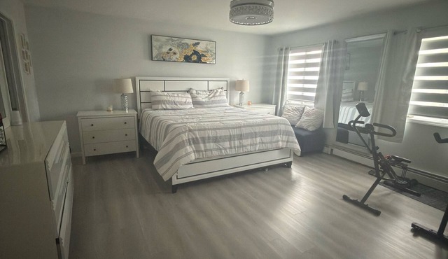 Perfect 3-bedroom 2 Bath apartment with AC in Moonachie 10 min drive to MetLife