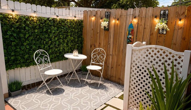 Pet Friendly 2BR Townhouse - Watch Rocket Launches | Titusville