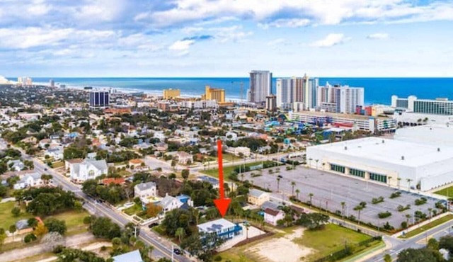* Pet Friendly* Walk to Beach & Ocean Center