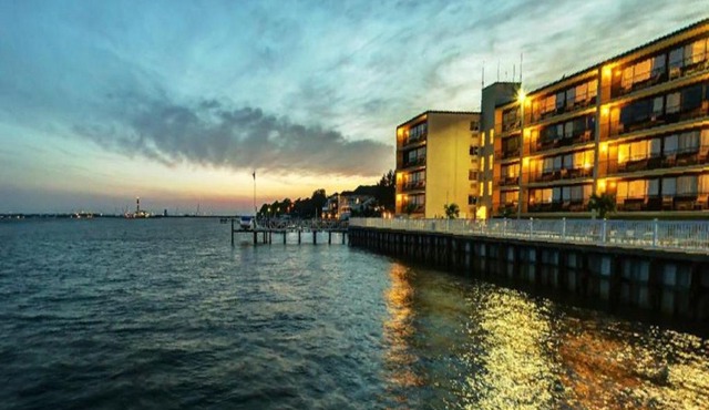 Pier 4 Hotel