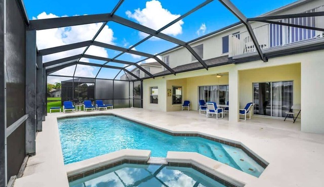 Poolside 5BR Escape with Pool Table & Parking