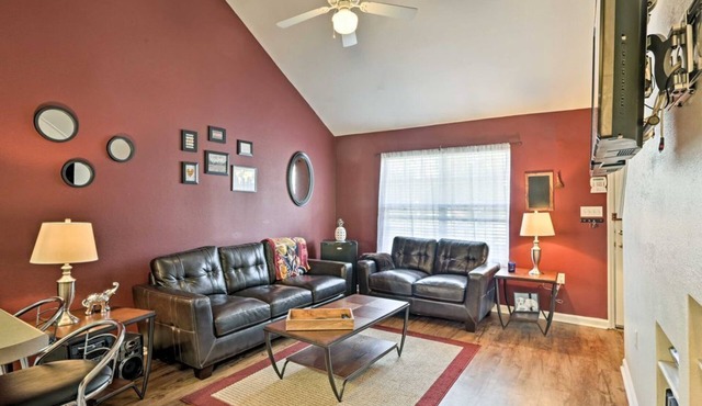 Pristine Tallahassee Townhome Near FSU & Golf!