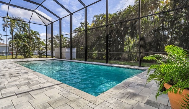 Private and Serene - New Pool - Sleeps 12! - Villa pure Air Paradise - Roelens