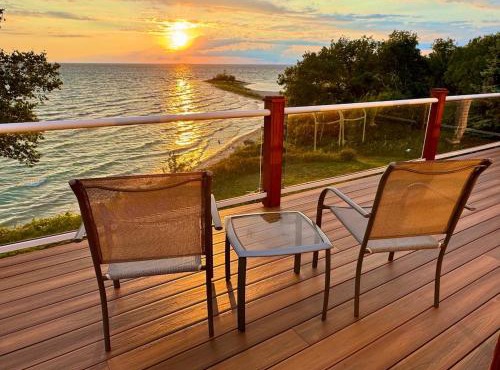 Private Beach Pool Table HUGE views gas grill in Ellsworth