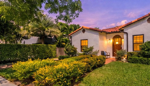 Private Compound Near Beach w Casita