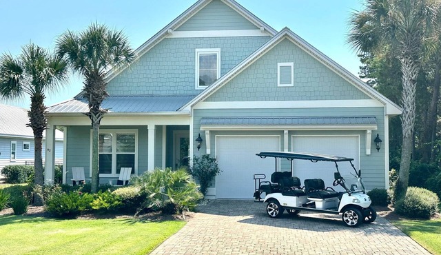 Private pool, golf cart, walk to the beach and dining