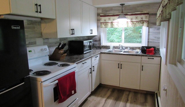Private, Quiet, Riverfront 3 bedroom Cottage at Woy Bridge Campground & Cabins in Everett