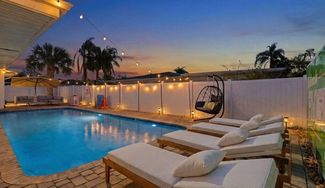 Private, Tampa Home! Pool + Prime Location!