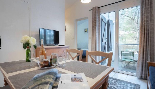 Résidence Les Jardins d'Azur by Interhome in Saint-Raphaël