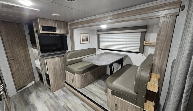 Rancho Luna Family RV Escape Near Top Attractions