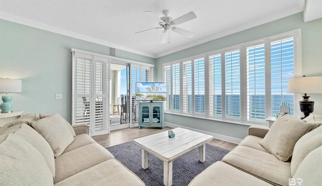 Regency Isle 1102 3 3 2 covered parking spots PENTHOUSE