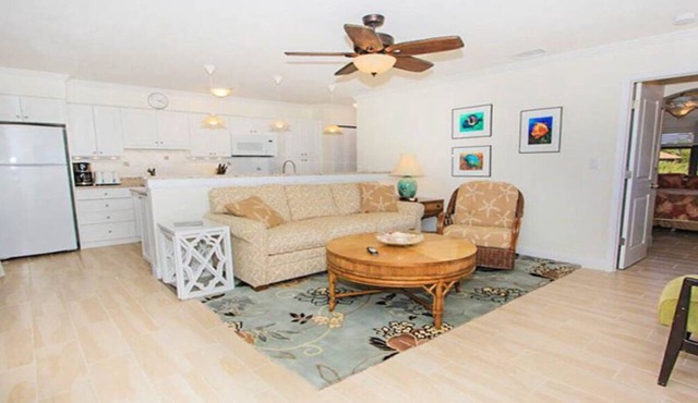 Relax on your private deck with Gulf views Sanibel Island - Pet Friendly - Signal Inn 09