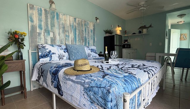 Relaxing Waterfront King Studio in Bonita Springs