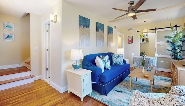 Remodeled house in San Marco steps from San Marco Square and Riverwalk