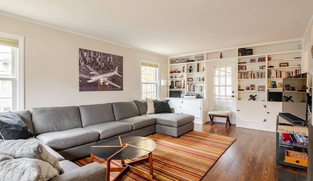 Remodeled, Updated, Perfect Location Next to Downtown/PSU!