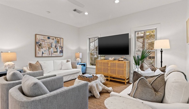 Renovated 3 bed cottage w/Private Beach on 30A
