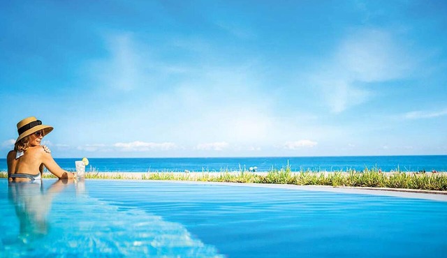 Ritz-Carlton Oceanfront Suite by Guaranteed Rental™