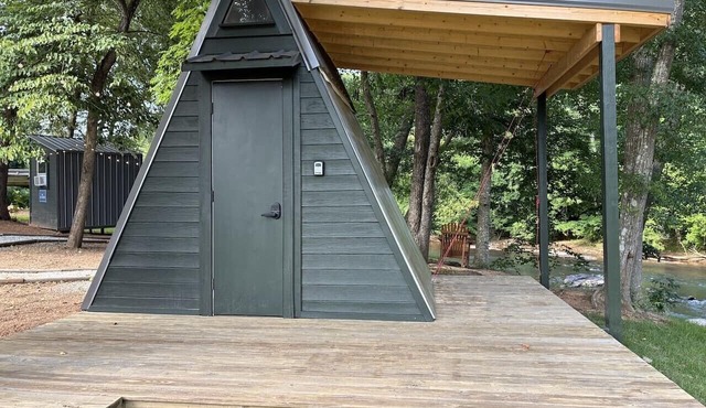 Riverside Pod A-Frame Camping Cabin w/AC