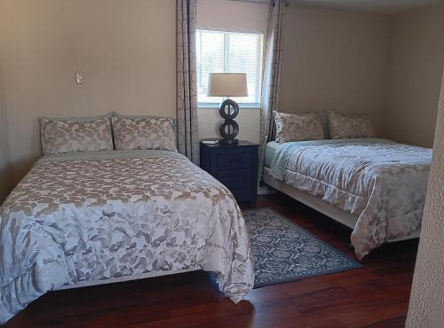 Route 52 Inn