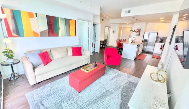 Ruby Getaway | Highrise | Pool | Workout | Modern Comfort