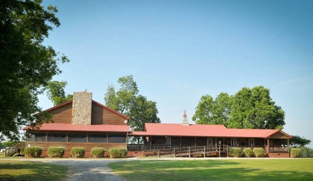 Rustic charm meets Southern elegance for the most unforgettable events