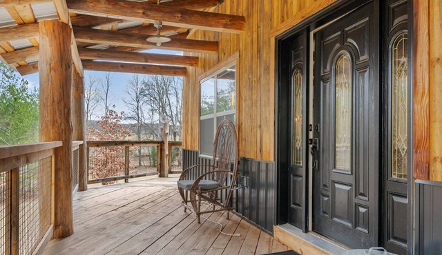 Rustic Retreat in Kingsley