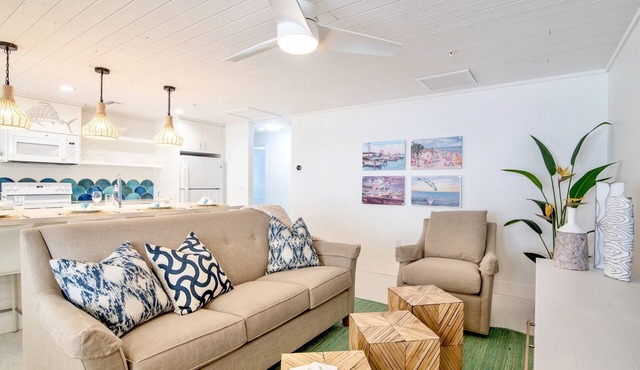 Sailfish Gulf Suites #4, Garden Views, Steps from the Beach