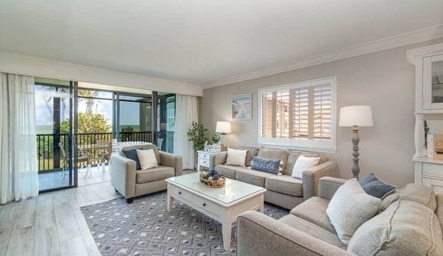 Sanibel Sunrise 3 bed 3 bath Beachfront Condo