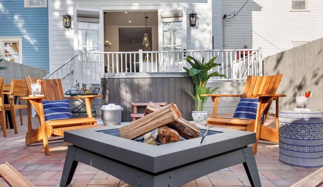 Savannah 5BR Retreat | Hot Tub | Near Forsyth