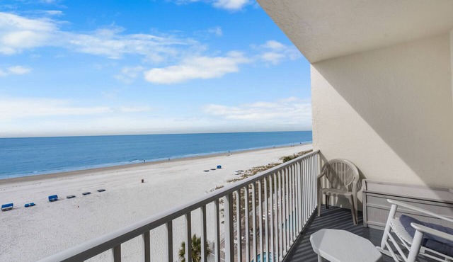 🌅 Sea Breeze 504 Direct Gulf Front Condo in Madeira Beach