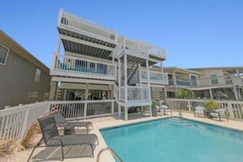 Sea Salt On The Rock By Ben's Beach Homes