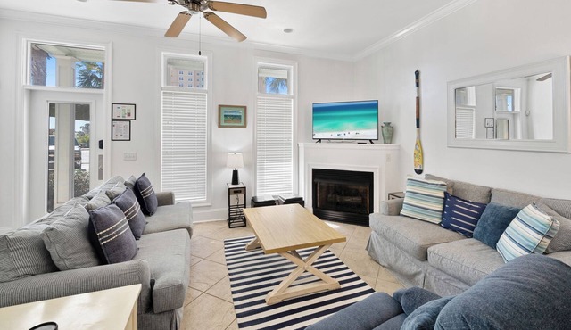 Seaside Oasis - Sleeps 17