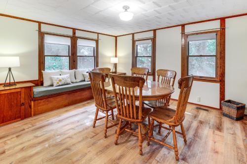 Secluded Crown Point Haven Near Golfing & Parks! in Crown Point