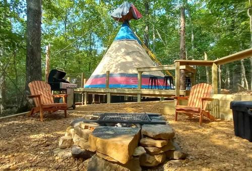 Shawnee Dreams TIPI in Simpson