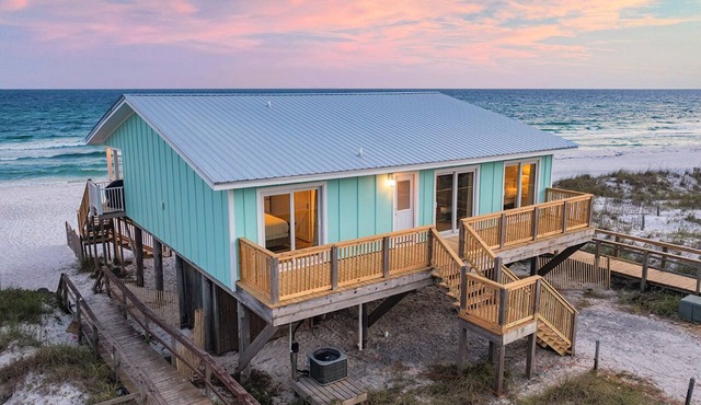 Shell Shack - Beach Front Home in Dune Allen Beach with Ocean Views