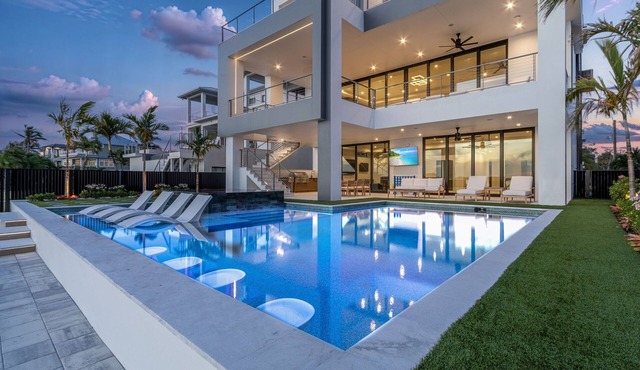 Shoreline Stunner: Luxury Pool, Views, EV Charger