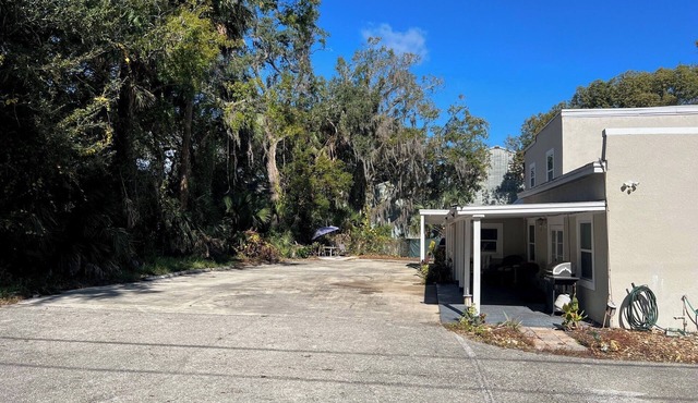 Soothing 4-bedroom house with AC in charming Sanford