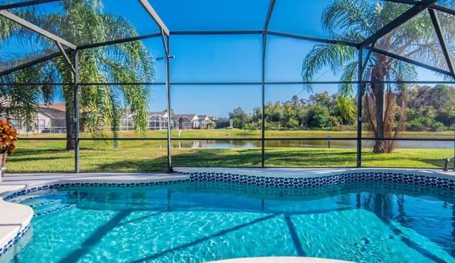 Southeast Facing Private Pool,lakeside,3 Br-2 Bath,10 Min-disney, Modern