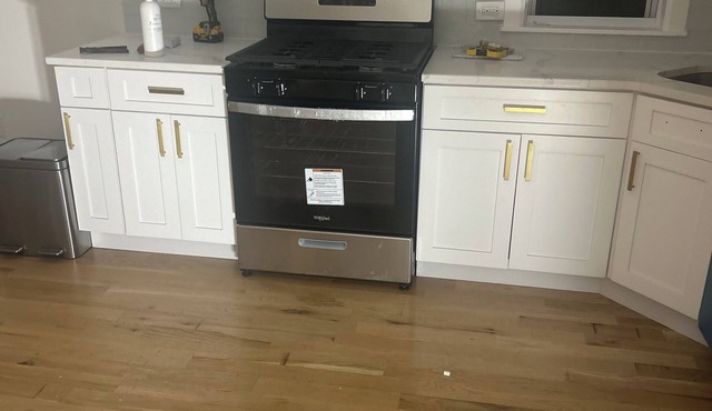 Spacious 3-bedroom apartment in welcoming Queens with AC