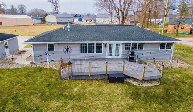 Spacious 4BR Lakehouse Getaway on All-Sports Big Turkey Lake!