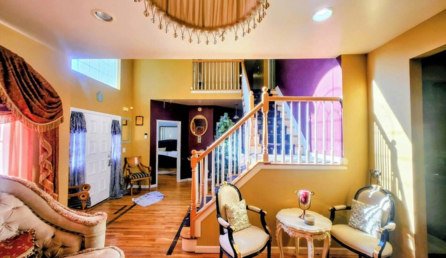 Spacious 5-bedroom house in tranquil Huntington/Dix Hills with AC