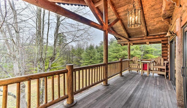 Spacious Cabin w/Decks Near Saratoga Springs