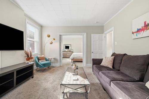 Spacious & Clean 3BR 2 Balconies Parking