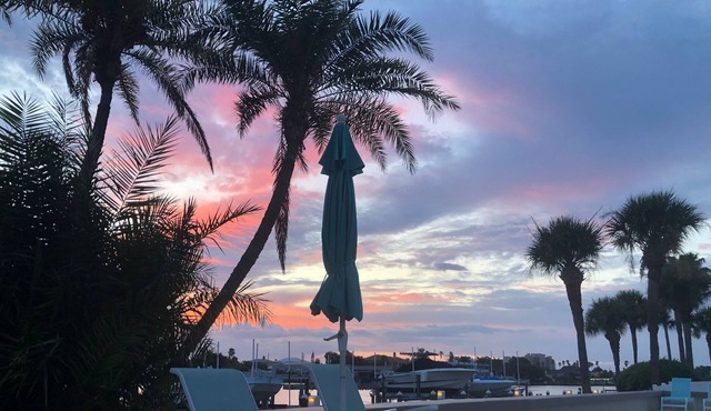 Spacious Condo 5 Minutes To Clearwater Beach!