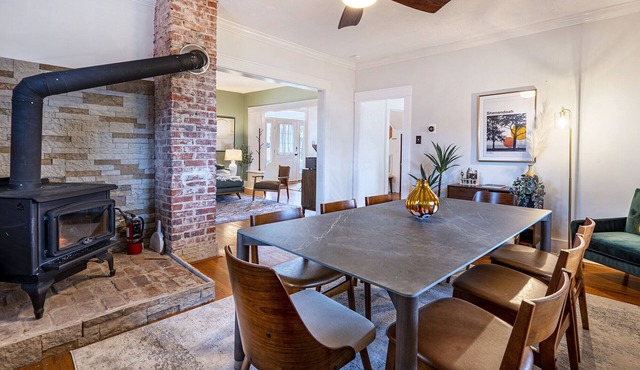 Spacious home steps from Main St and Shenandoah NP with firepit & large backyard in Front Royal