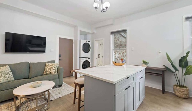 Spacious Stay 3BR For 8 | MetLife,NYC & PATH Ready