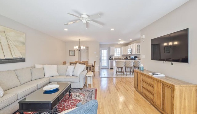 Spacious Townhouse near Cape May Harbor
